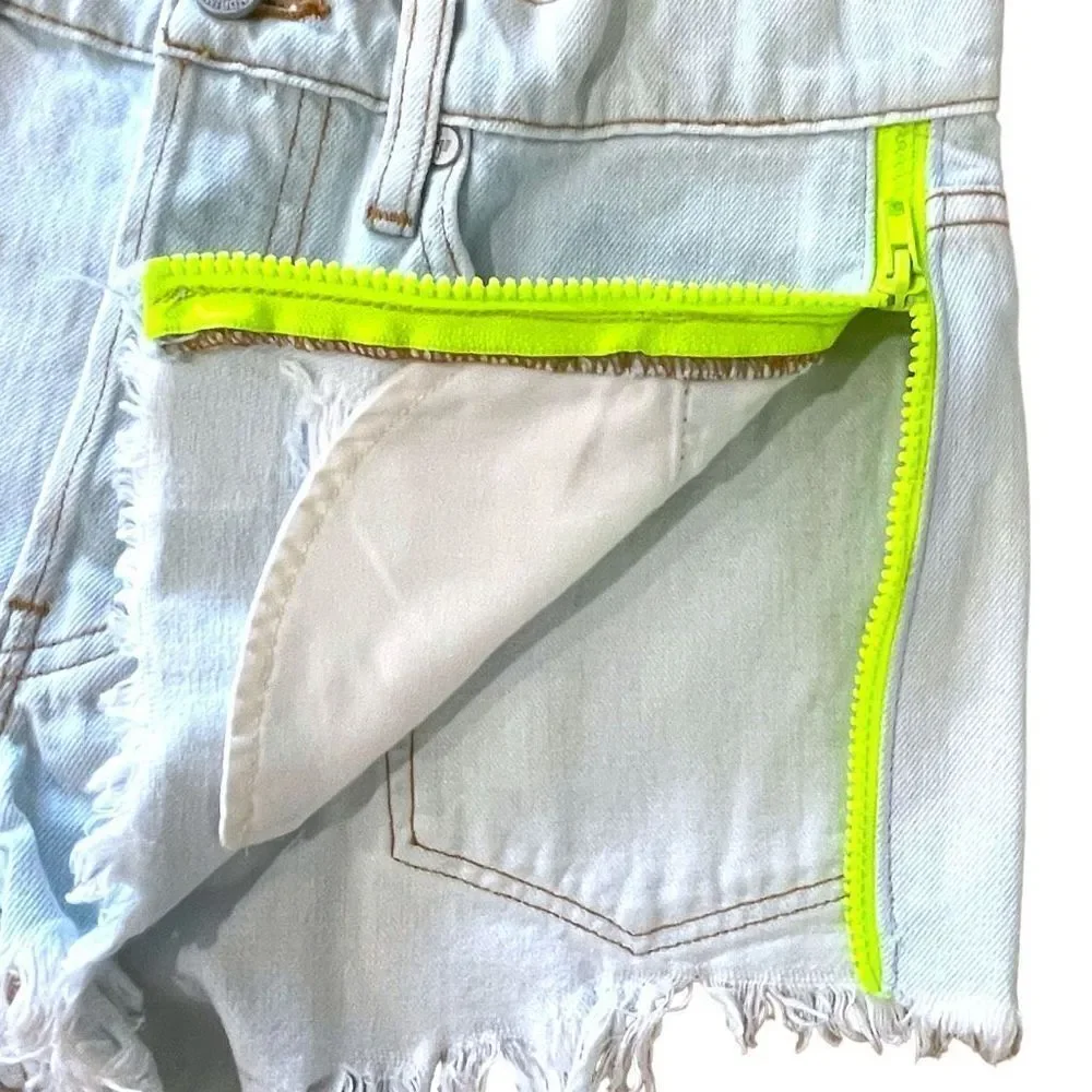SANDRINE ROSE FREE PEOPLE Blue Side Zip Distressed Shorts Size 2 | 25 NWT